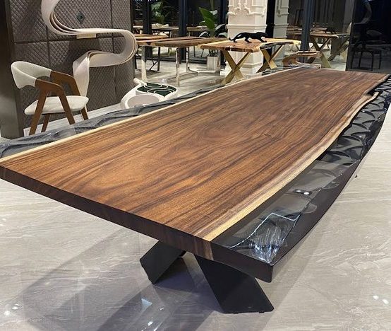 Chista / Furniture / Large Tables / Suar Dining Tables